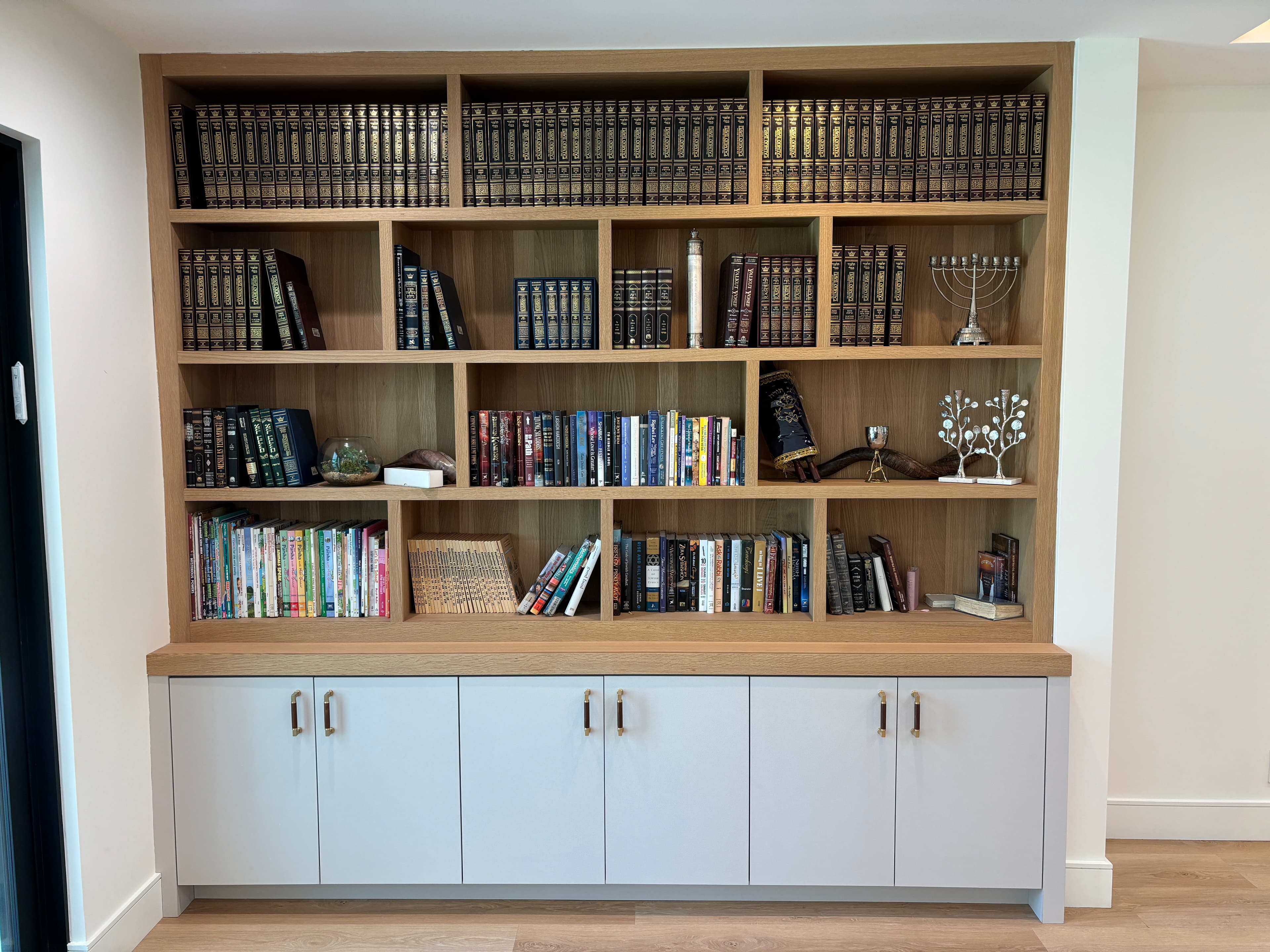Oak Built-in Library completed project